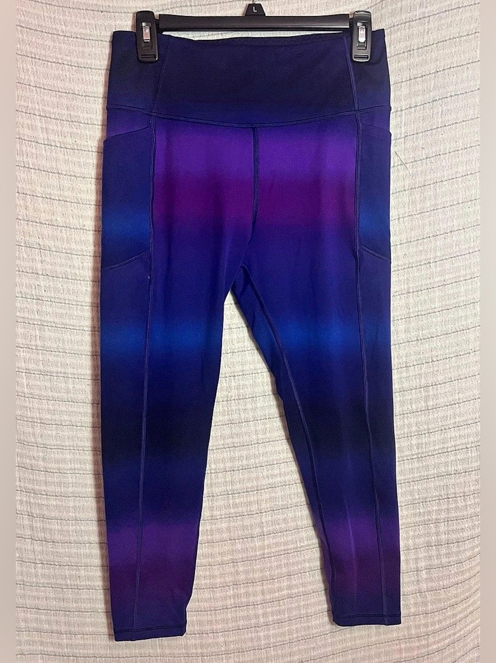 Victoria's Secret On Point Flow Pocket Legging Ombre Purple & Blue Size 12